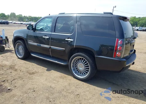 2008 GMC Yukon Denali z USA, uszkodzony, nr VIN 1GKFK63888J211515
